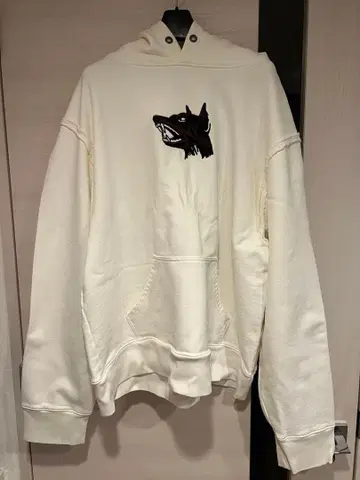 Tuff Crowd 후드티 화이트 size XL