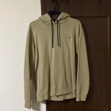 Lacoste 베이지 후드 부착 후드티