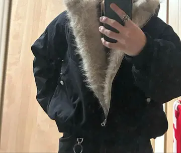 짧은 기장 퍼 자켓 fur jacket opium y2k