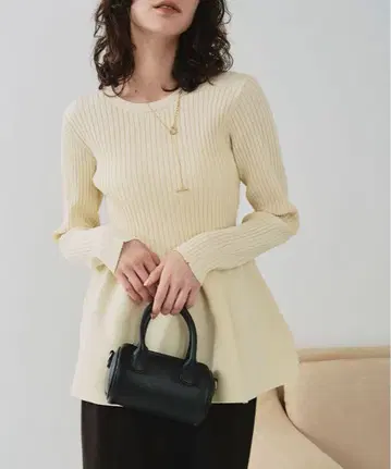 이후 2way 페플럼 니트 탑 티티베이트