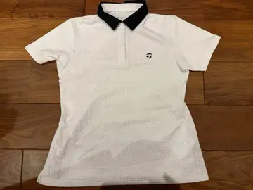 컨디션 최상 TaylorMade 피케 셔츠 M 사이즈 화이트