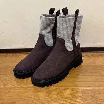 [새상품] maRemaRe 발수 리브 부츠