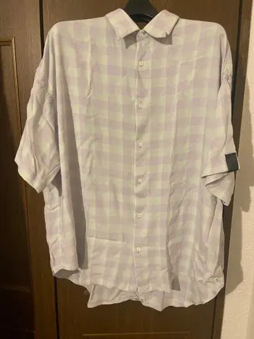 엔할리우드 체크 셔츠 페일 톤