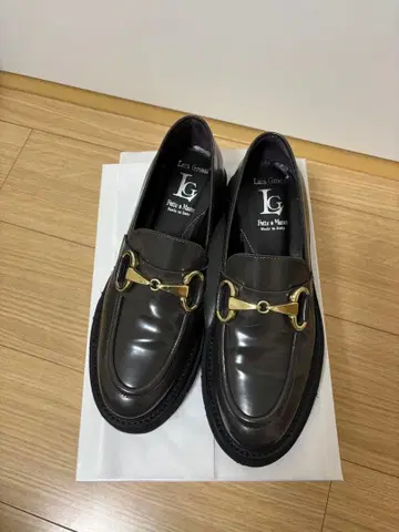 루카 G. 다크 브라운 로퍼