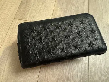 블랙 별 모양 엠보싱 가공 장지갑