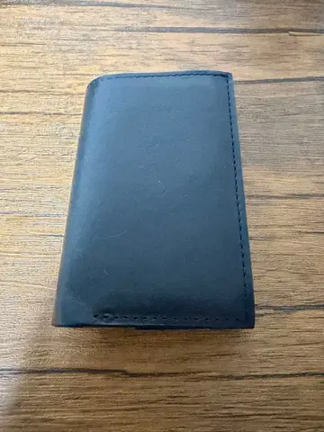 블랙 가죽 3단 폴더형 지갑