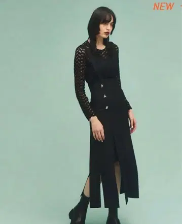 UNITED TOKYO 아크릴리 맥시 타이트 스커트