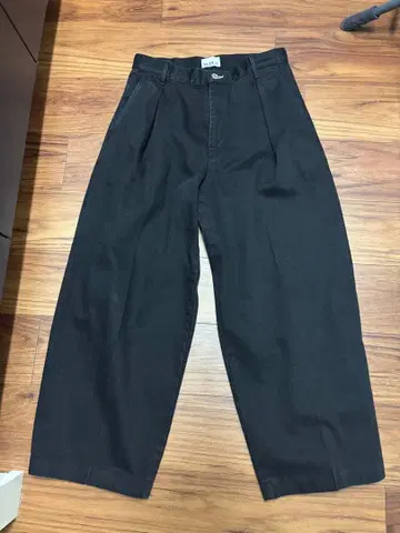 NEPLA 와이드 블랙 데님