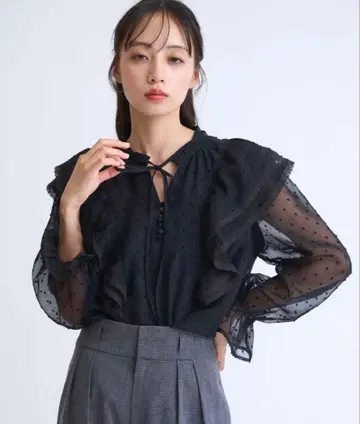 NOELA 블랙 프릴 블라우스