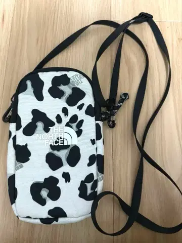 THE NORTH FACE 레오파드 무늬 숄더백