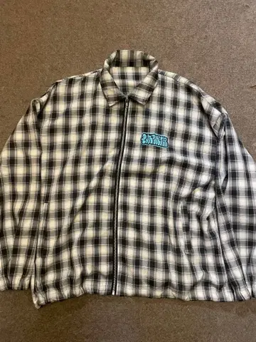 Centimeter 체크 무늬 집업 자켓 L 사이즈