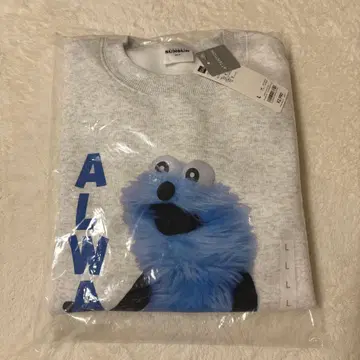 퍼펫 순순 GU 콜라보 맨투맨