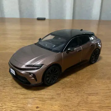 도요타 크라운 스포츠 컬러 샘플 블랙 프레셔스 브론즈