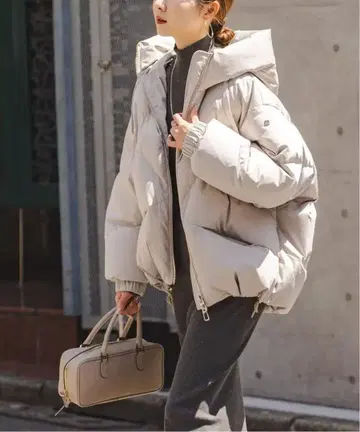 NOBLE 별주 DUNO 듀노 PEGGIE 화이트 S 사이즈