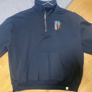 TOYMACHINE 블랙 하프 지퍼 맨투맨