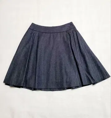 FOXEY 스트라이프 패턴 플레어 스커트 40