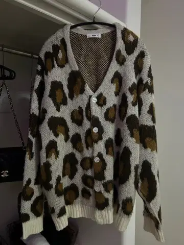 표범 무늬 가디건