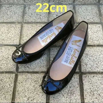 [컨디션 최상] 파르팔레 3cm 힐 발레 슈즈 에나멜 라운드토
