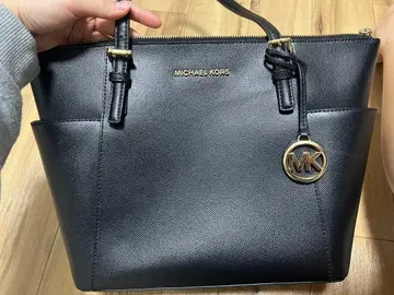 새상품급 MICHAEL KORS 블랙 토트백 가죽