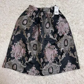 택 포함 axes famme 자카드 스커트 블랙 꽃무늬 자수 올 패턴 M