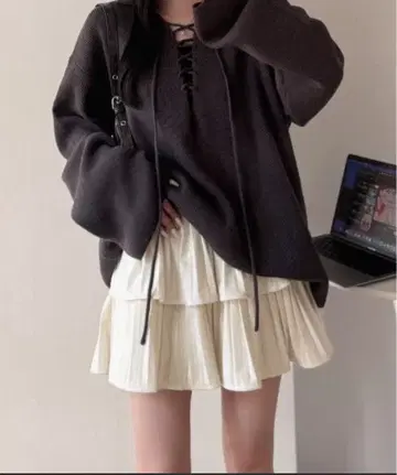 [ Delfy ] 벨로아 프릴 스커트 아이보리