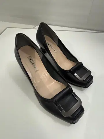 DIANA 블랙 펌프스 6cm 힐