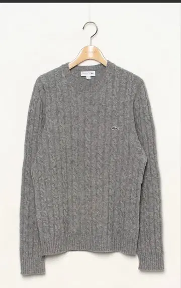 그레이 케이블 니트 스웨터 긴팔