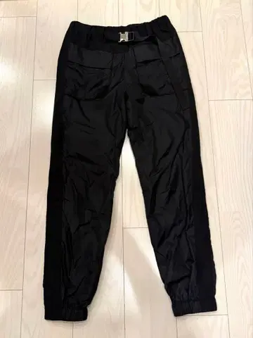 sacai 사카이 22SS 나일론 팬츠