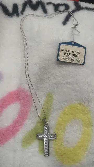 Crossforce New York 크리스탈 크로스 목걸이