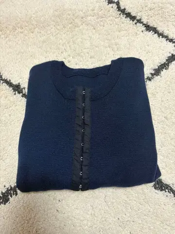 [ SENSE OF PLACE ] 프론트 후크 스트레치 가디건 네이비