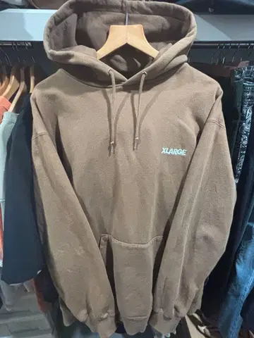 XLARGE 후드티 브라운