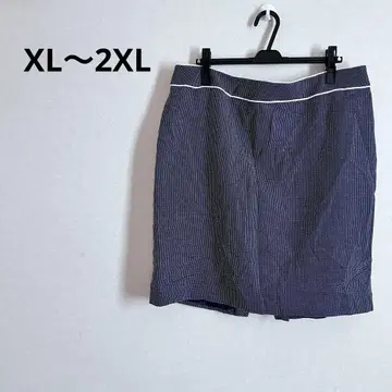 TAHARI ARTHUR S. LEVINE 네이비와 화이트 타이트 스커트