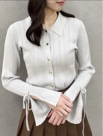 dazzlin 아이렛 슬리브 니트탑