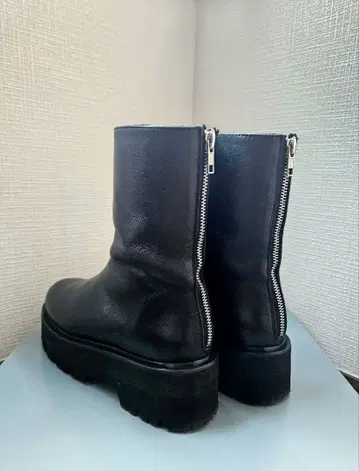 카미난도 우시로 ZIP 부츠