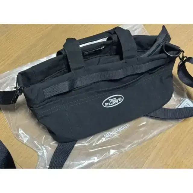 플레이브 응원봉 가방+링거티(새상품)