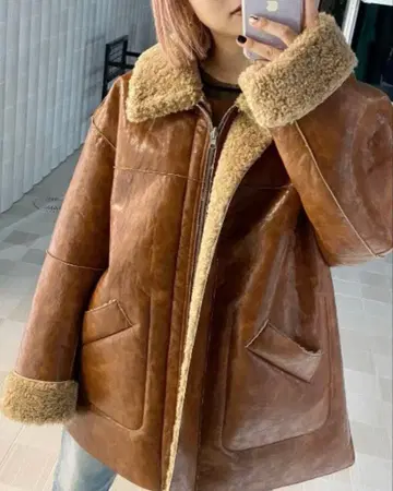 Ameri UND REVERSIBLE BONDING JACKET 카멜