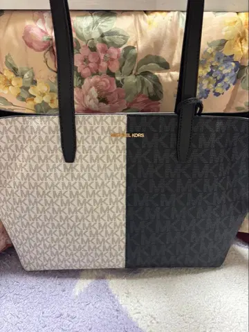 미사용 MICHAEL KORS 로고 토트백 화이트/블랙