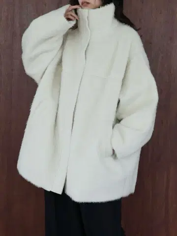 [ 택 포함 새상품 ] [ hellam ] 샤기 스탠드 카라 코트