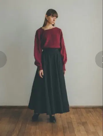 CLANE 볼륨 플레어 맥시 스커트 사이즈 2