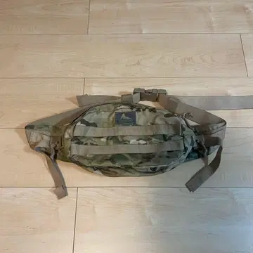 [ 미사용 ] GREGORY 바디백 멀티 카모플라쥬