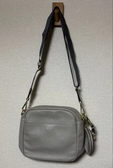 러셋 숄더백 라이트 그레이