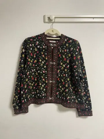 새상품급 니코앤드 꽃무늬 가디건