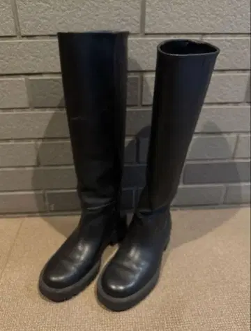 ZARA 천연 가죽 롱 부츠 새상품급