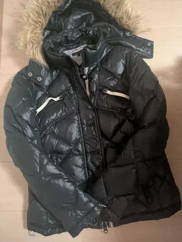 TOMMY HILFIGER 블랙 다운 자켓 S