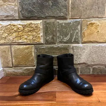 MARC BY MARC JACOBS 부츠