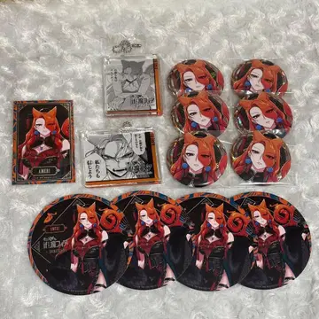 마계의 악마들에게 둘러싸여