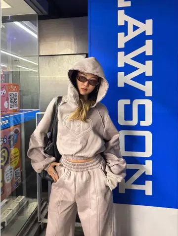 Hotter than Hell 후드 부착 셋업