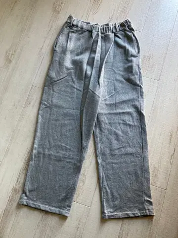 미즈이로 ind 맨투맨 와이드 팬츠