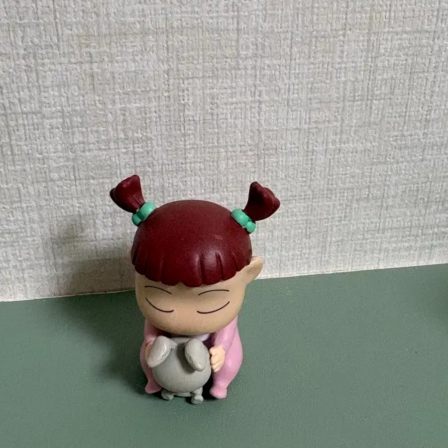 Shinchan Yuri Figure