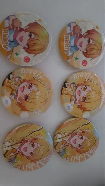 아키 군 AMPTAK x COLORS 캔뱃지